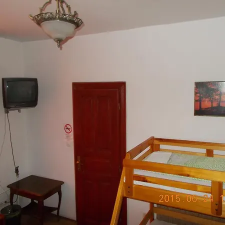Hungaria Pensionat 2*