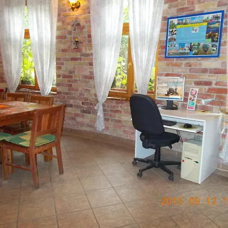 Hungaria Pensionat 2*